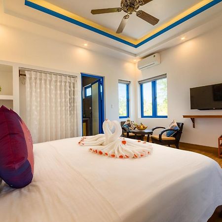 Local Beach Front Villas Tan Thanh Exterior foto