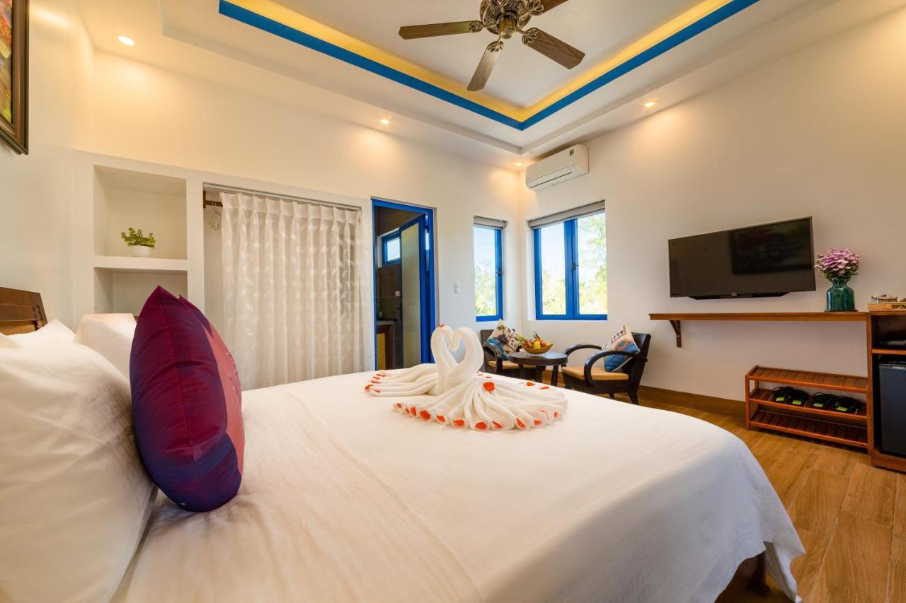 Local Beach Front Villas Tan Thanh Exterior foto