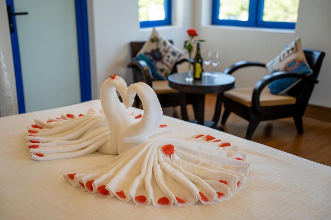 Local Beach Front Villas Tan Thanh Exterior foto